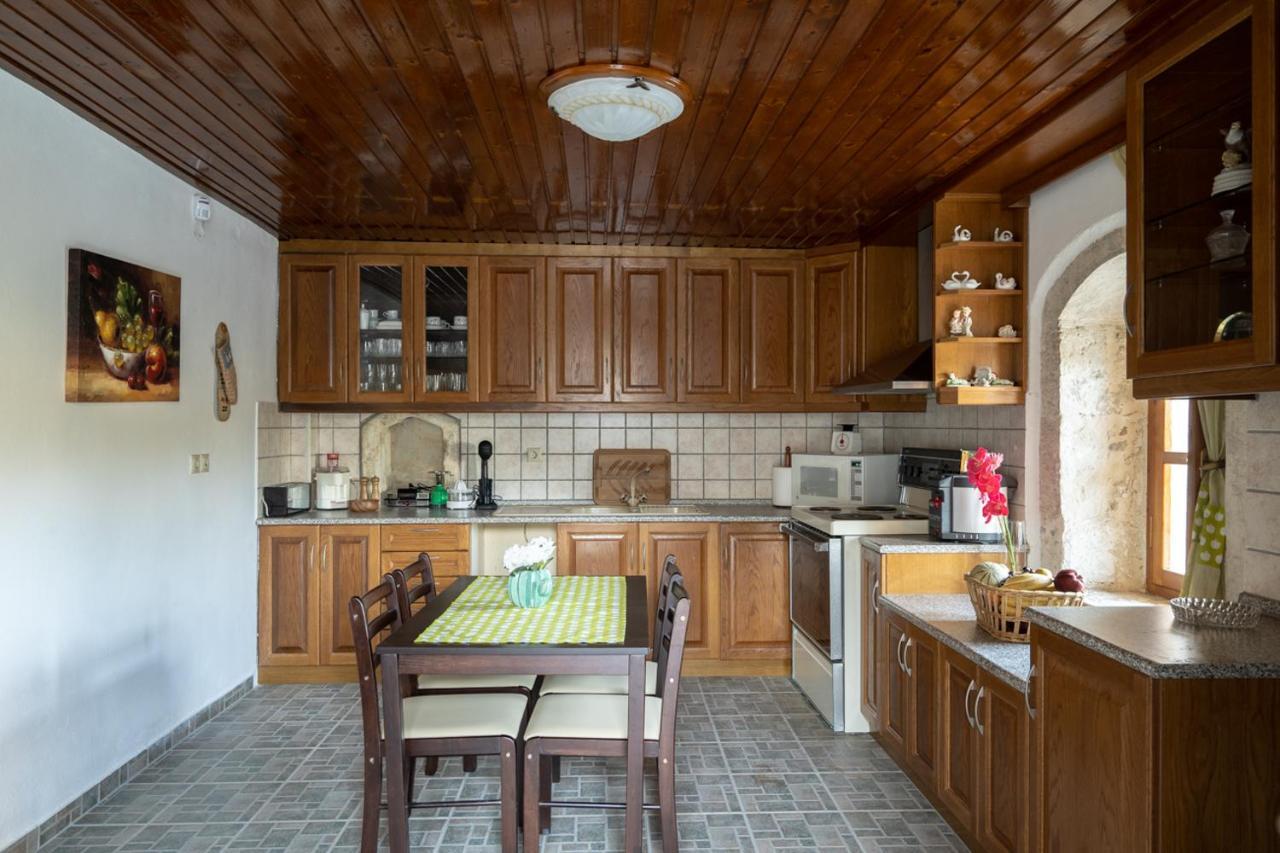 Villa Tzaniana Apomarma Eksteriør bilde